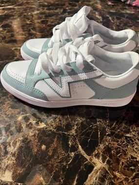Vans Lowland Leather ComfyCush Shoes